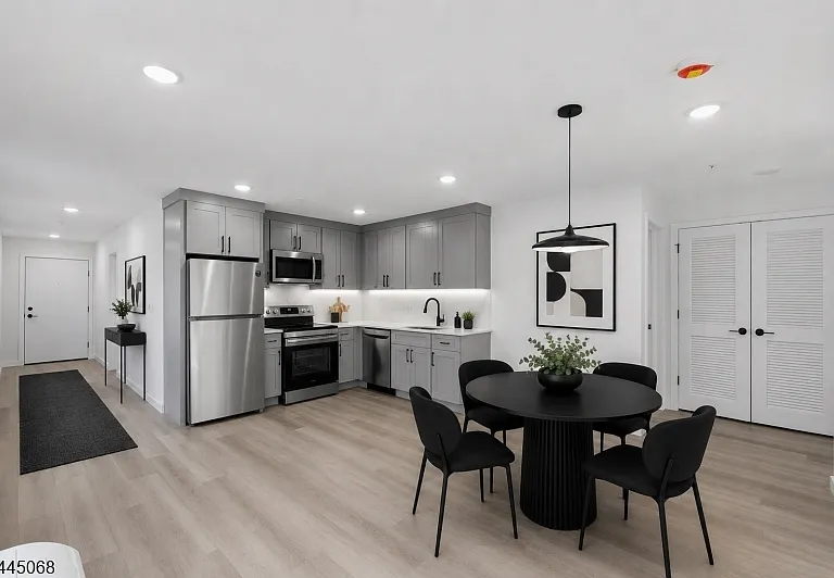566 Springfield Ave #201 — Photo 1