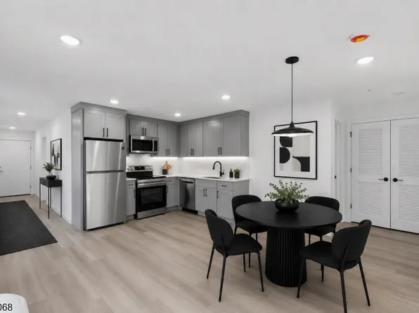 566 Springfield Ave, Newark, NJ