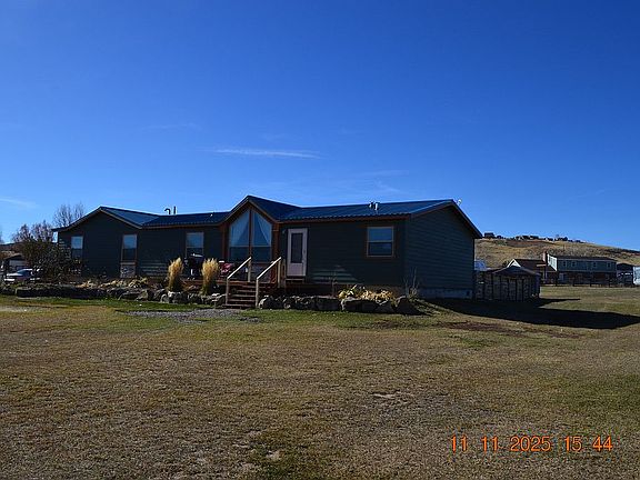 3rd image of 355 Home Stretch