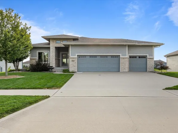 2908 NW Sharmin Dr, Ankeny, IA 50023