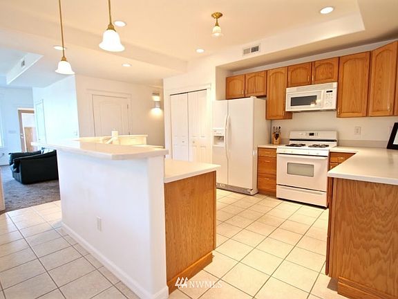 5th image of 1133 161st Street SW #A