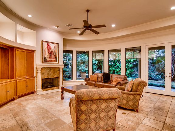 4th image of 4911 Bellview Dr