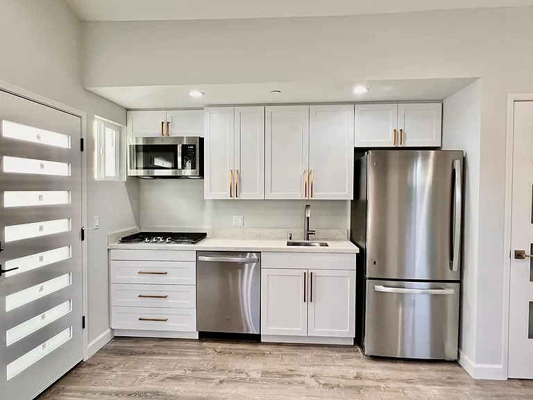 10801 Terecita Rd — Photo 3