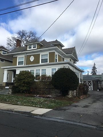 1st image of 11 Courtland Pl