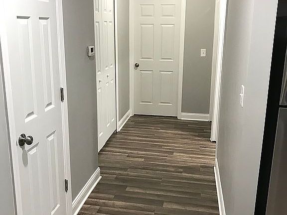 2nd image of 1058 Lincoln Dr