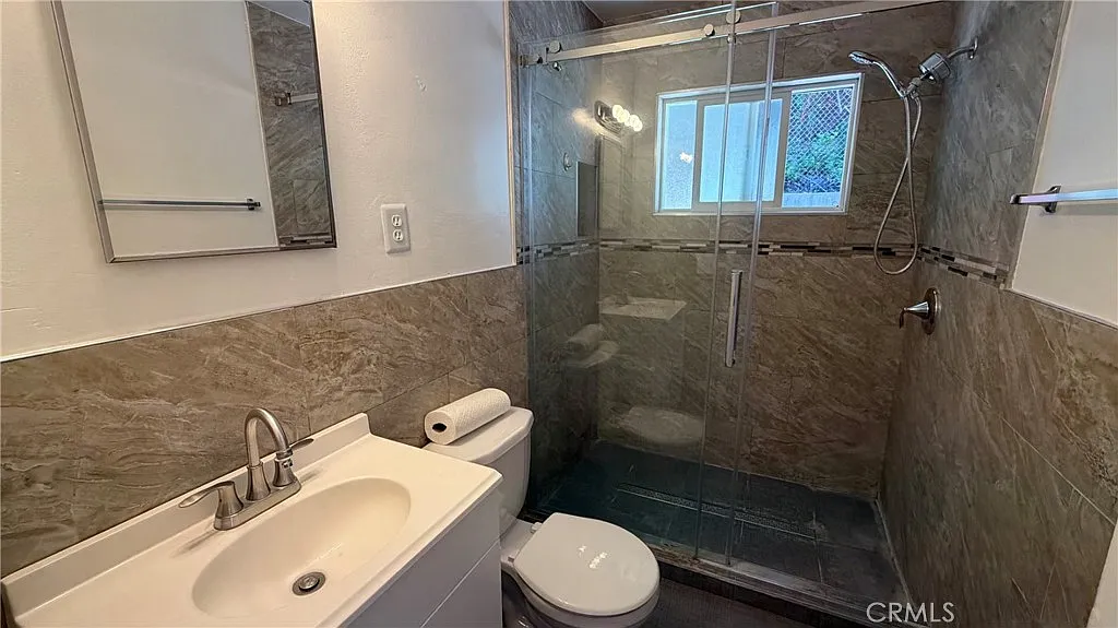 2 bed, 700 sqft, $2,500 — Photo 4