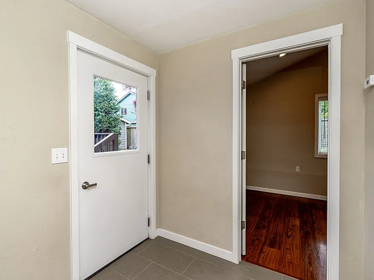 11123 172nd St E — Photo 25