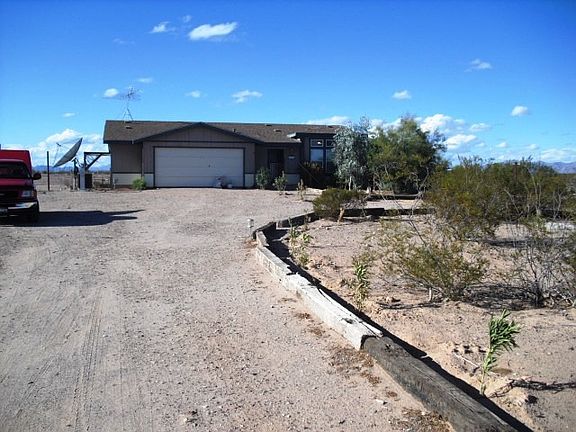 3rd image of 616 N 375th Dr