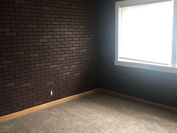 3rd image of 32759 Missaukee Ct