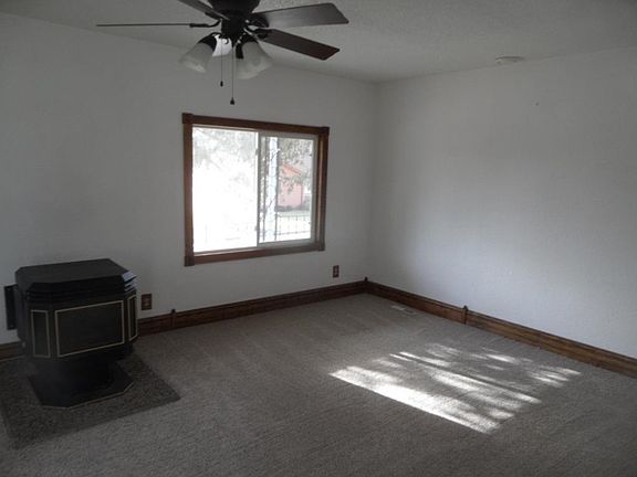 2nd image of 107 E Hill St