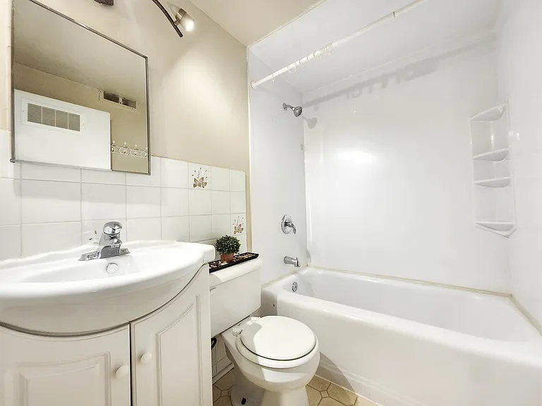 4728 Stanley Rd SW #3 — Photo 7