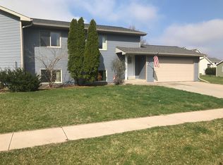 711 Dickinson Ave #713, Ames, IA 50014
