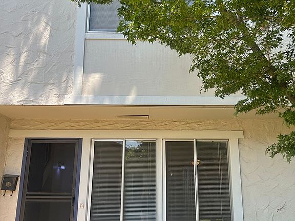 2nd image of 8855 Salmon Falls Dr Unit E