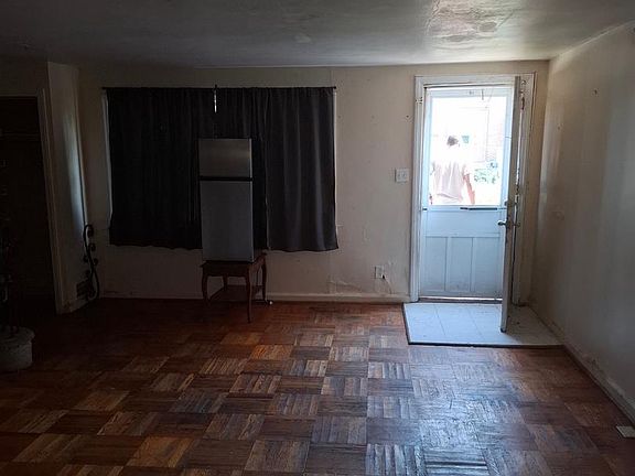 3rd image of 2608 Dudley St
