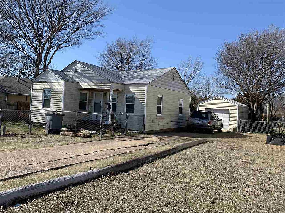 2nd image of 1704 NW Sheridan Rd #1706