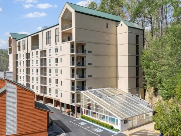 413 Baskins Creek Rd #501, Gatlinburg, TN 37738