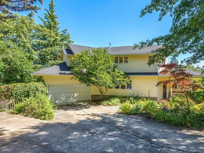 1011 Canyon Park Dr, Ashland, OR, 97520