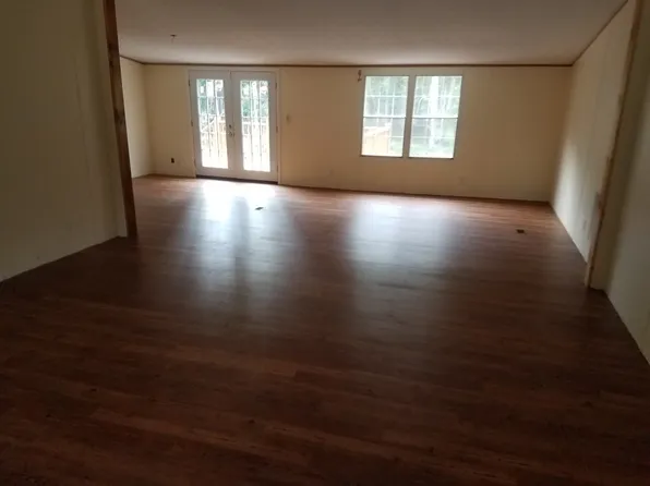 147 Brickyard Point Rd N, Ladys Island, SC 29907