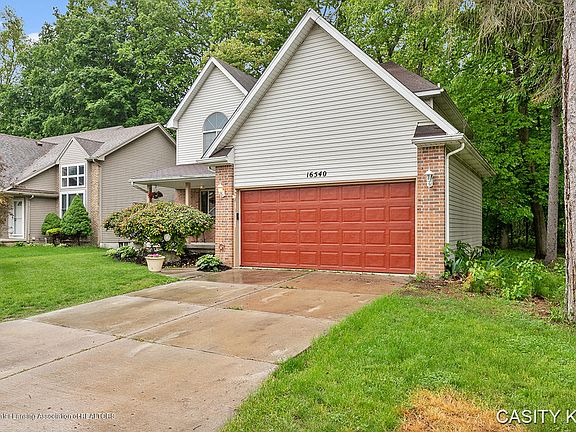 2nd image of 16540 La Fleur Dr