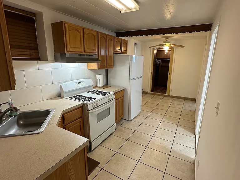 2126 Virgil Pl #1 — Photo 1