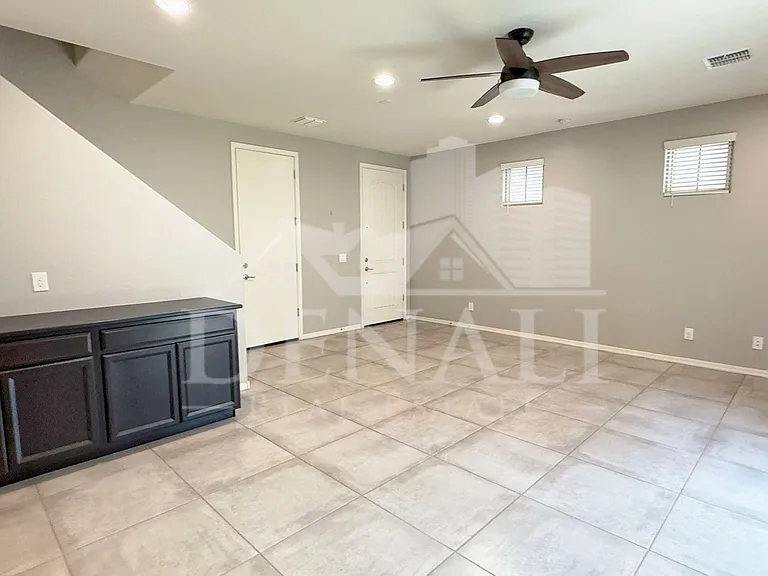 731 W Winchester Dr — Photo 13