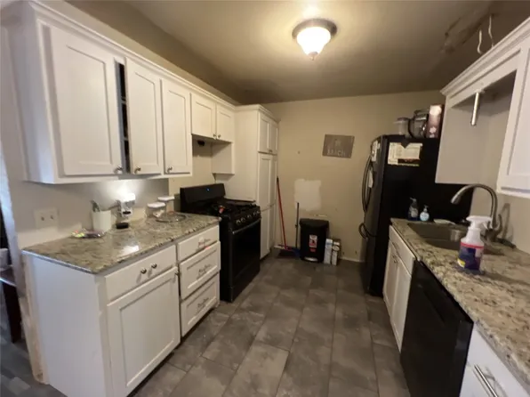 510 Cherry St, Forreston, TX 76041