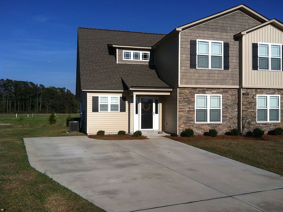 1st image of 2202 A Sweet Bay Dr