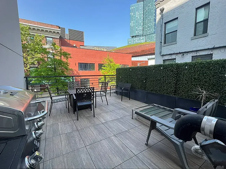 432 Dean St #A — Photo 1