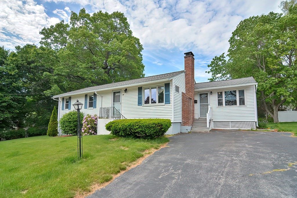 97 Applewood Dr, Marlborough, MA 01752 Zillow