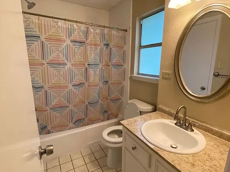 2710 Quail Creek Dr — Photo 10