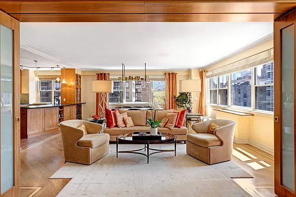 1st image of 165 E 32nd St #6EF