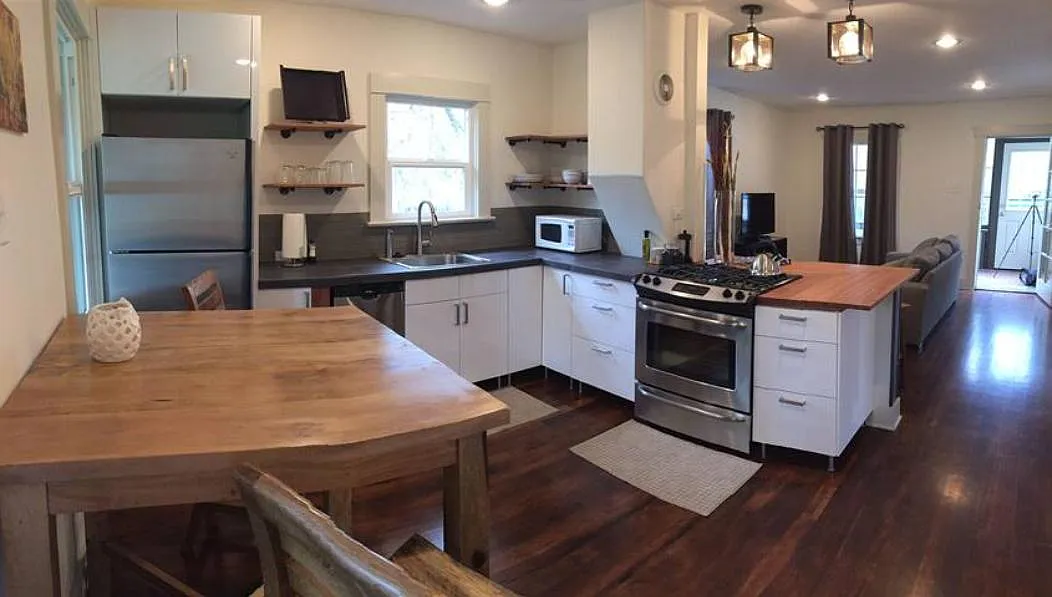 2024 NW Deschutes Pl — Photo 1