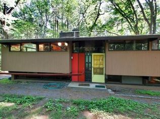 55 Sedgemeadow Rd, Wayland, MA 01778