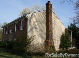 4801 King Solomon Dr, Annandale, VA 22003