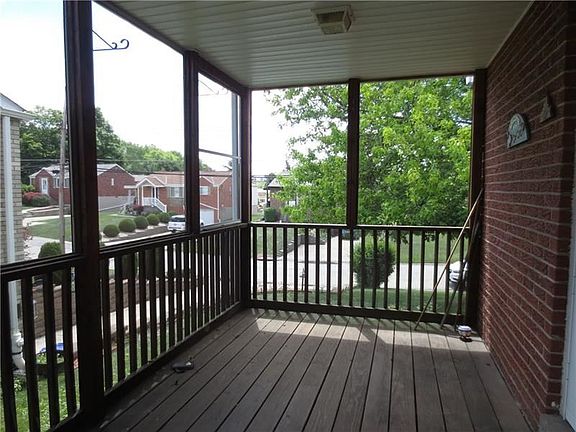 2nd image of 424 Lois Dr