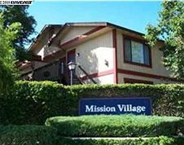 1st image of 208 Ladera Plz