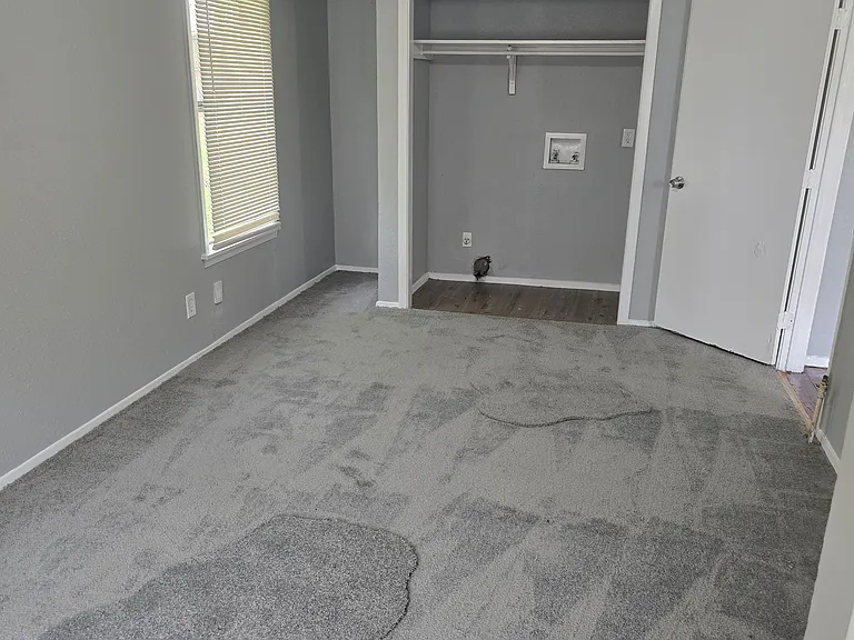 507 Mannington Dr — Photo 3