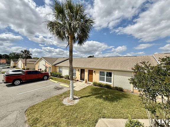 3rd image of 41 E Country Cove Way #1