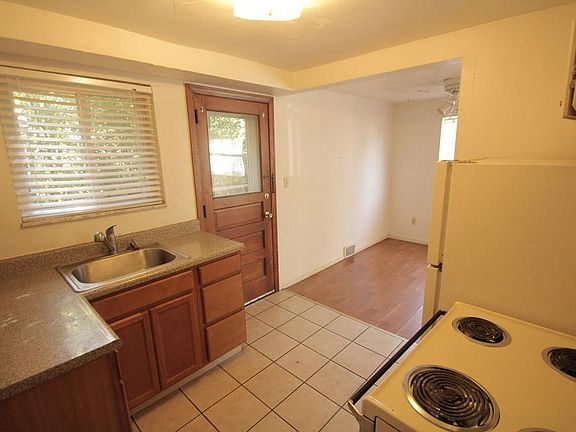 5th image of 408 South Ave APT B