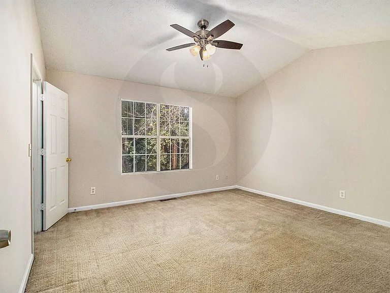 5570 Fair Creek Way — Photo 19
