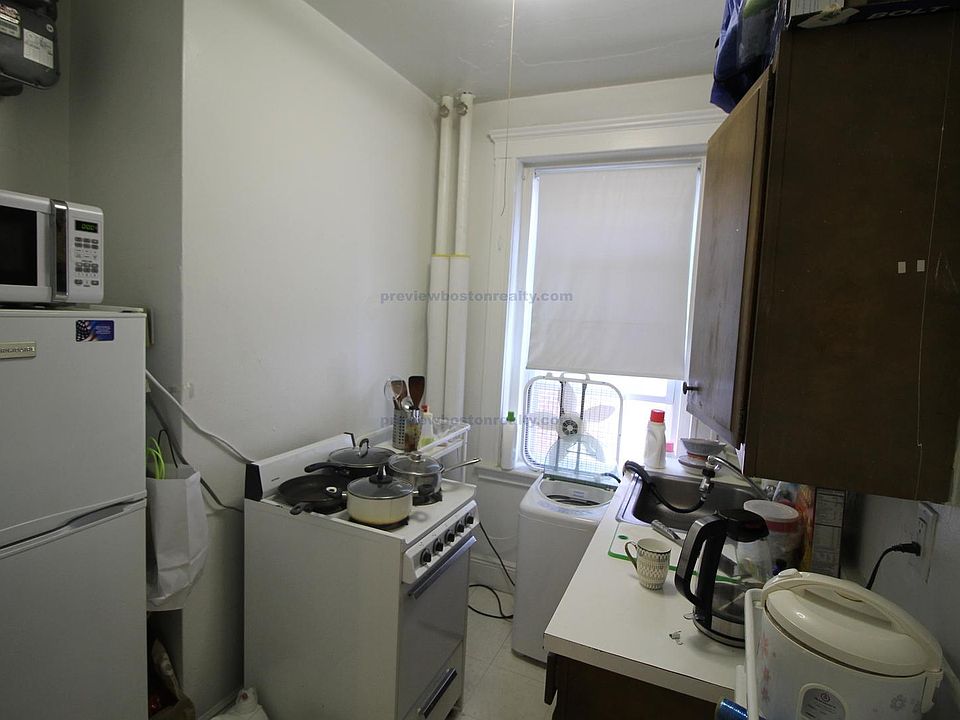 2nd image of 99 Brainerd Rd #175