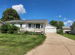 1249 Eleanor Dr, Waterloo, IA 50701