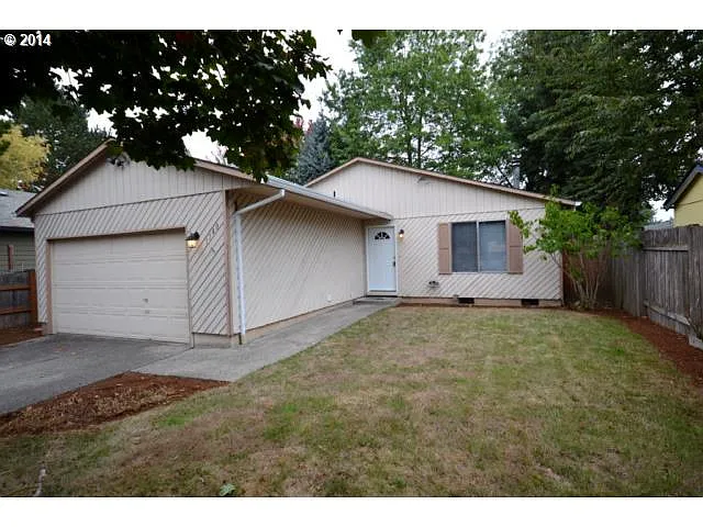 1140 SW 209th Ave photo 1