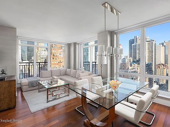 4th image of 45 Park Ave APT 1804