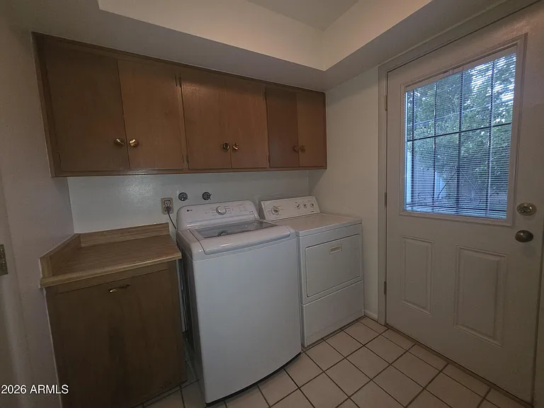342 W Diana Ave — Photo 17