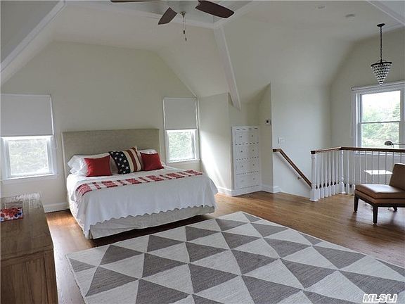 2nd image of 62 Seafield Ln
