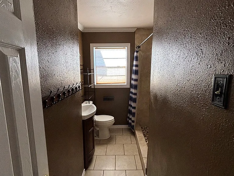 4106 Avenue U — Photo 7
