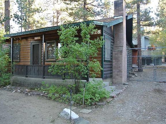 2nd image of 328 Mojave Blvd