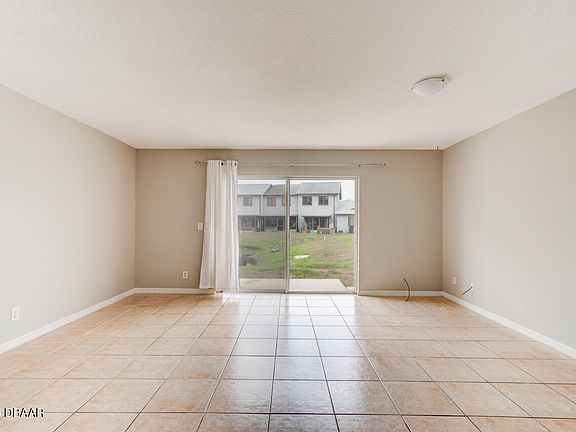 5th image of 1602 Deer Springs Rd