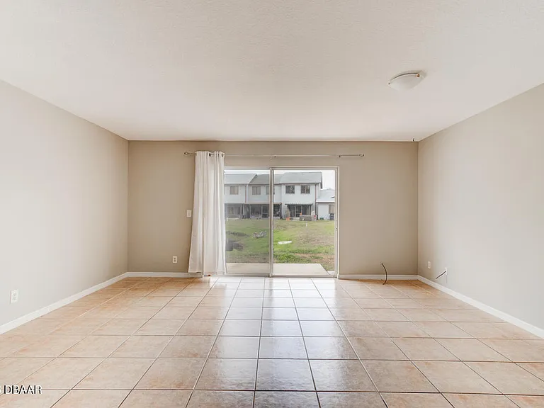 1602 Deer Springs Rd — Photo 6
